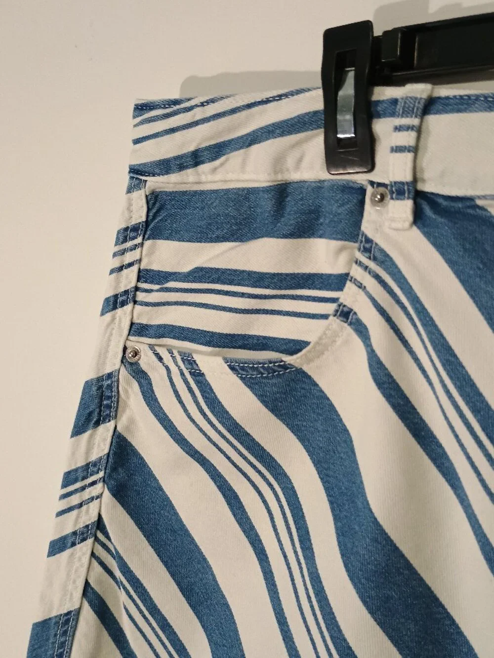 Universal Thread Blue White Diagonal Striped Denim Mini Skirt Women’s Size 22